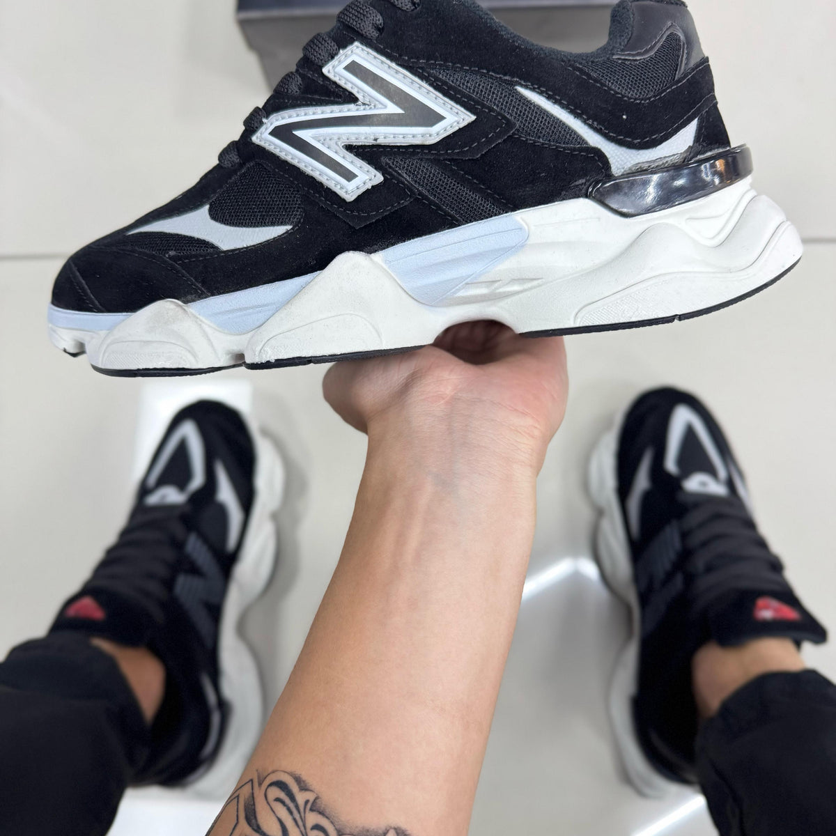 NB 9060 Preto/Branco Premium