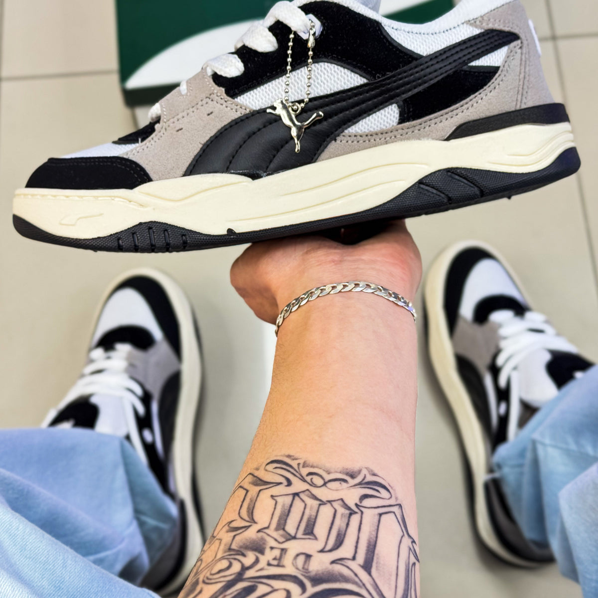 180 Preto/Branco Premium