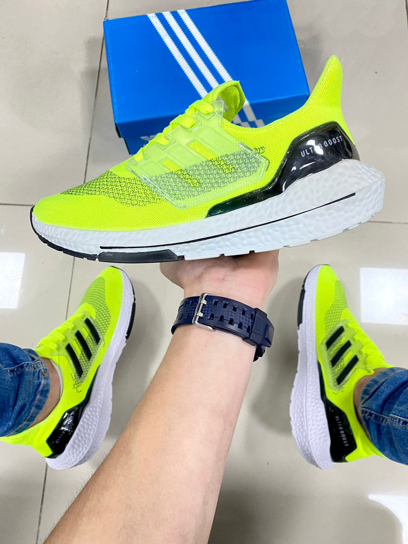 Ultra Boost Verde Neon