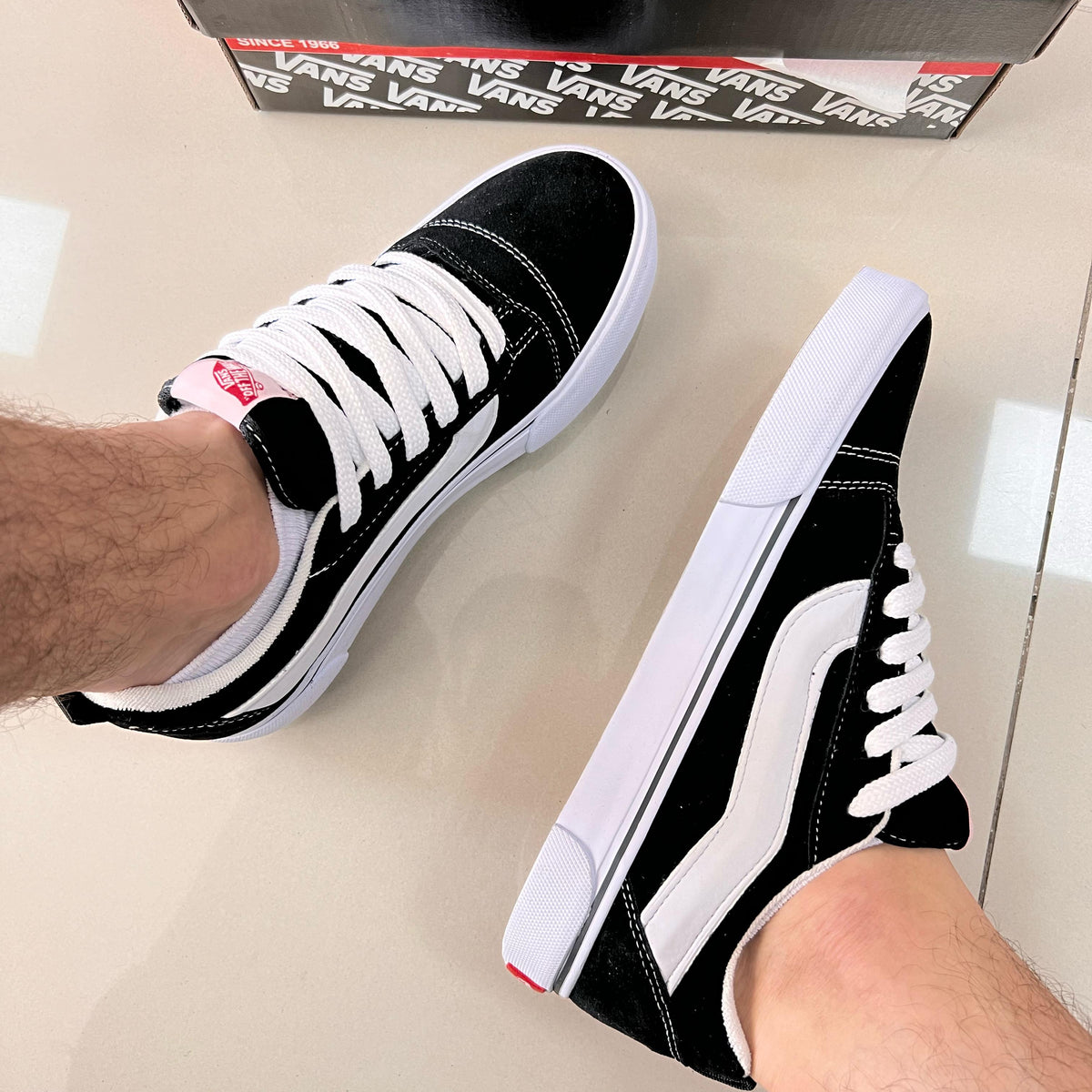 V@ns KINU School Preto/Branco Premium