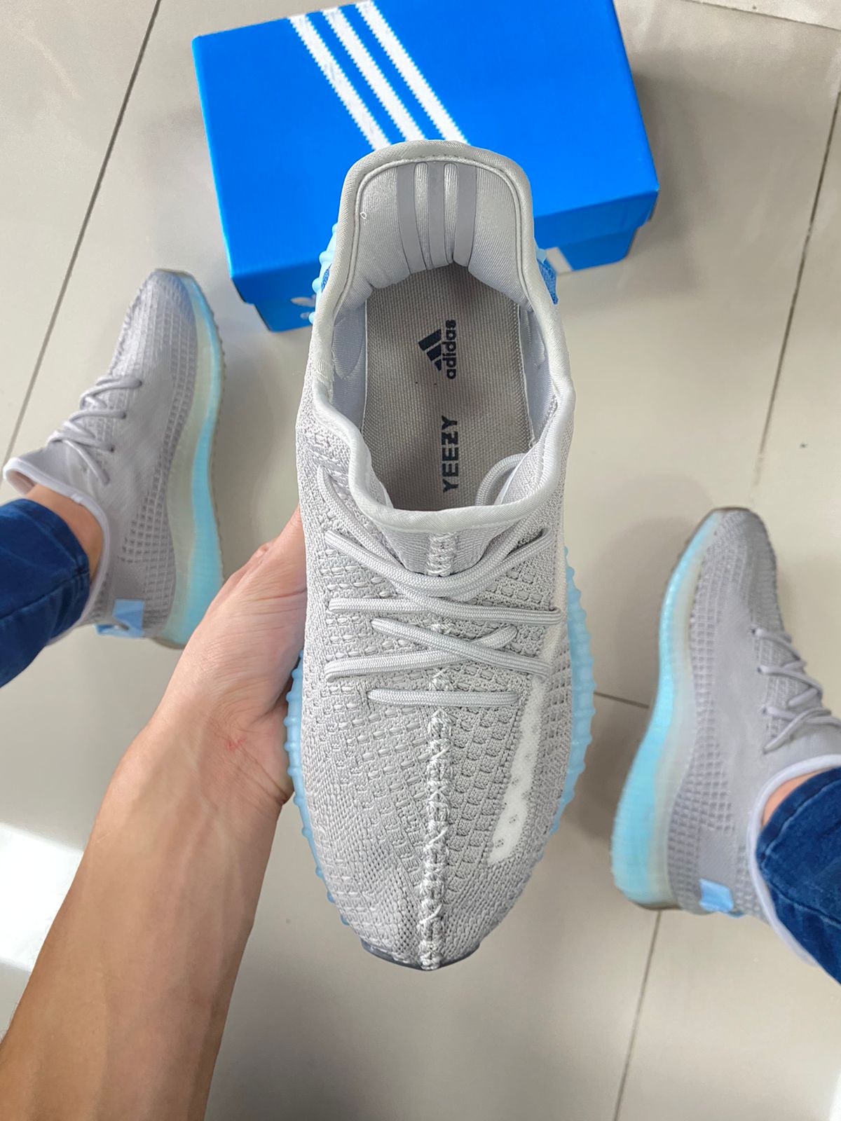 Yeezy Boost Cinza/Azul Premium – Tenis Mogi