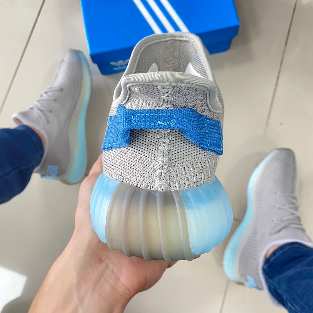 Yeezy Boost Cinza/Azul Premium