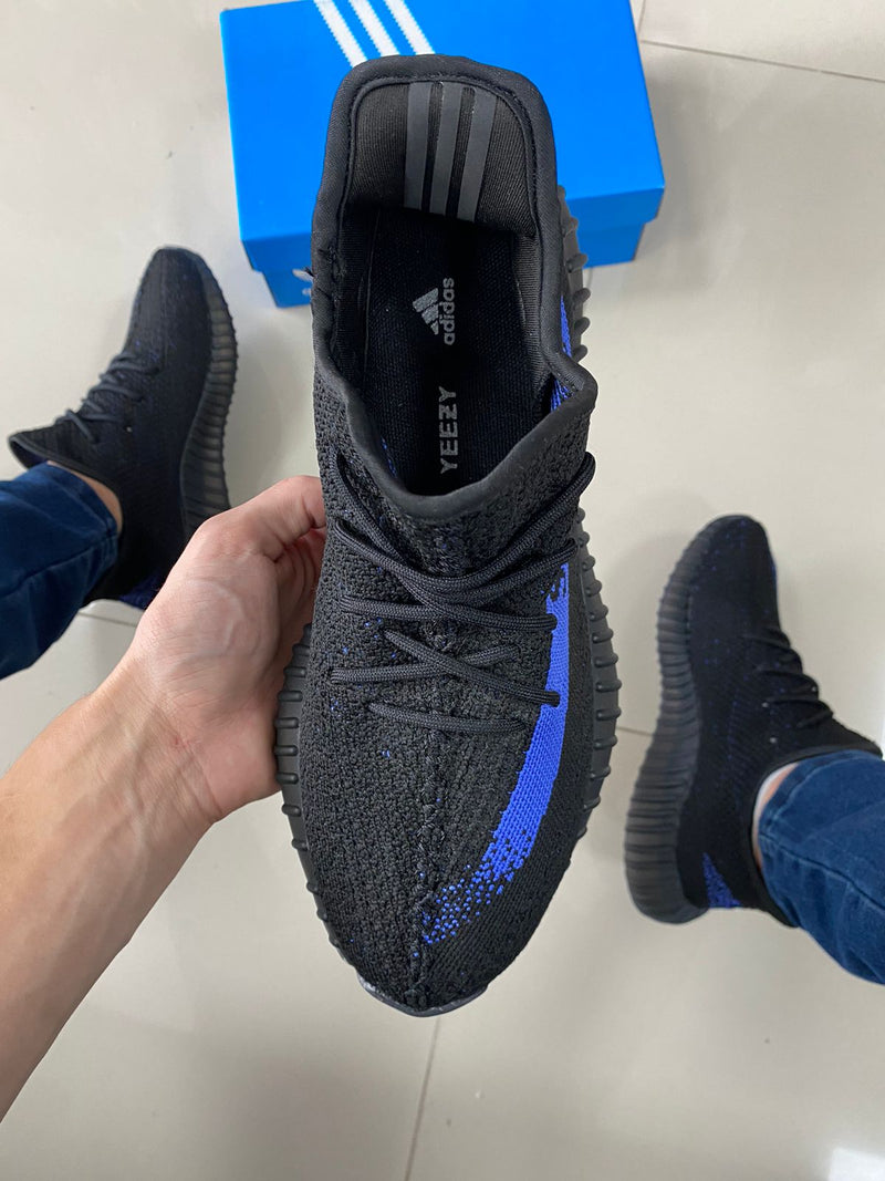 Yeezy Boost Preto/Azul Premium