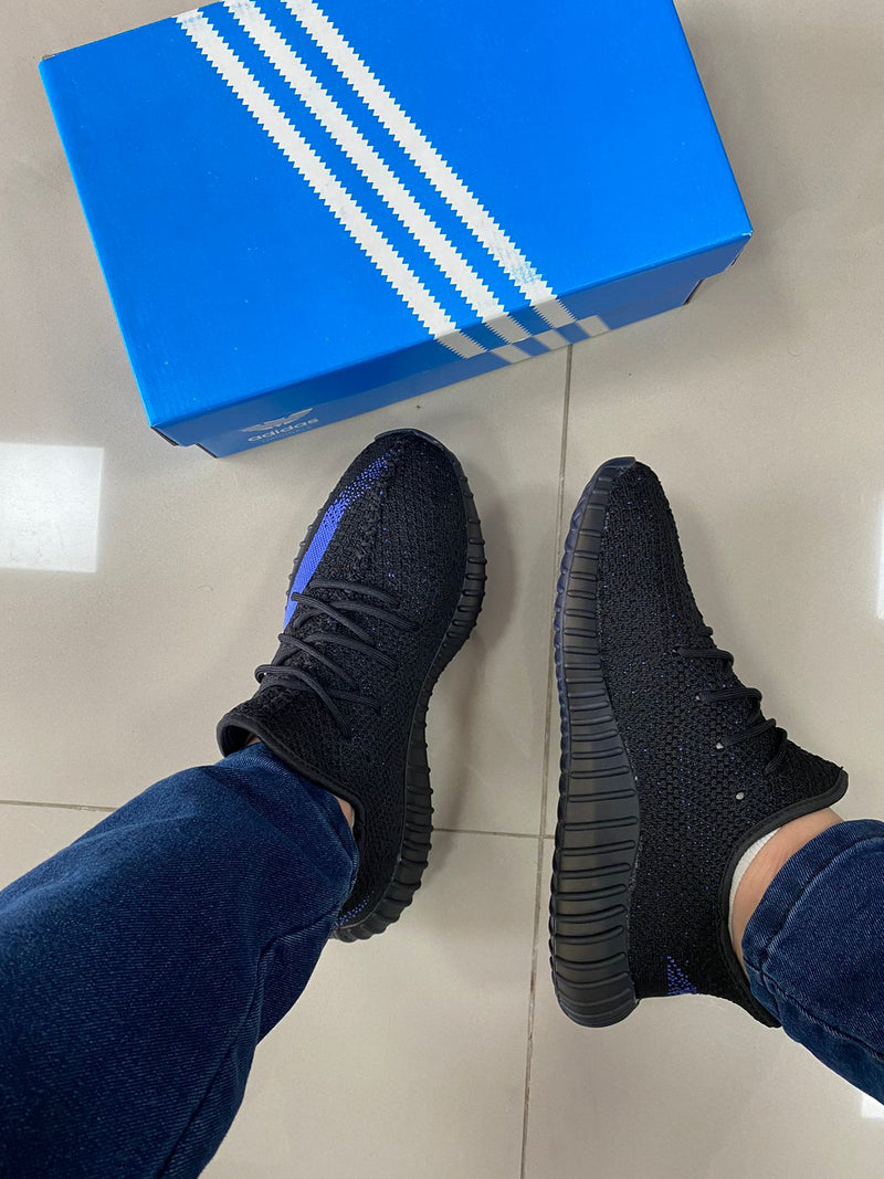 Yeezy Boost Preto/Azul Premium