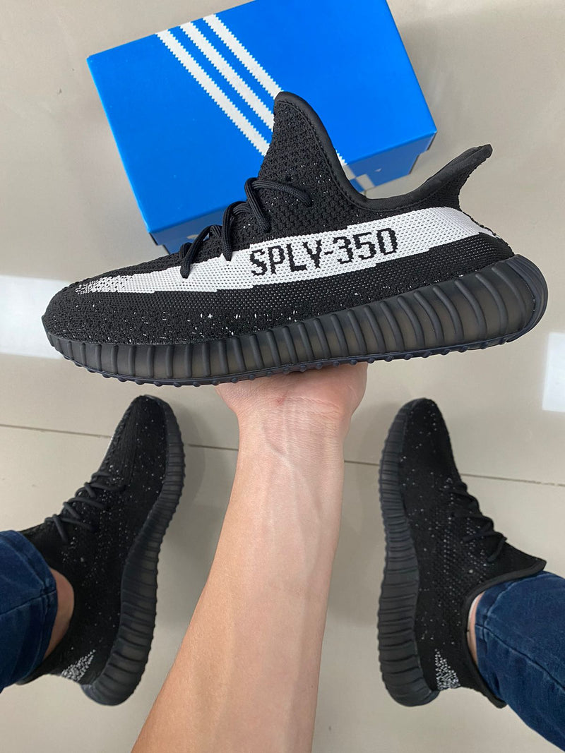 Yeezy Boost Preto/Branco Premium