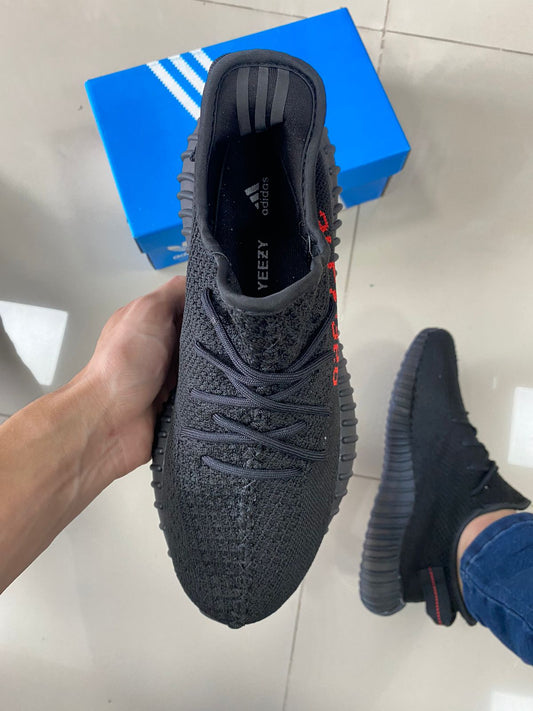 Yeezy Boost Preto/Vermelho Premium