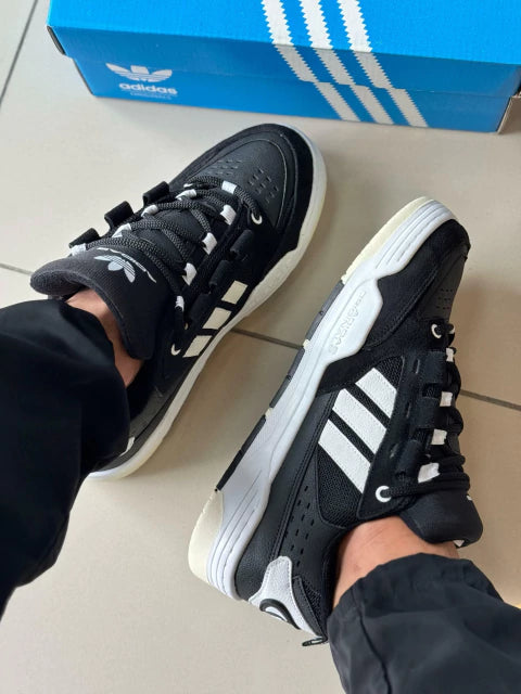 Adi2000 Preto/Branco Premium