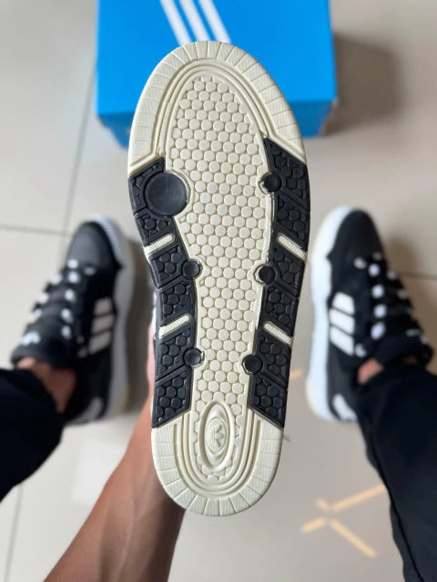 Adi2000 Preto/Branco Premium