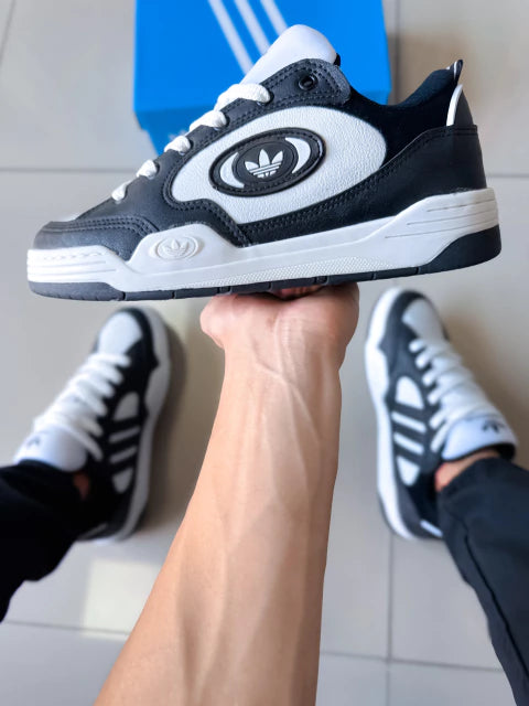 Adi2000X Preto/Branco Premium