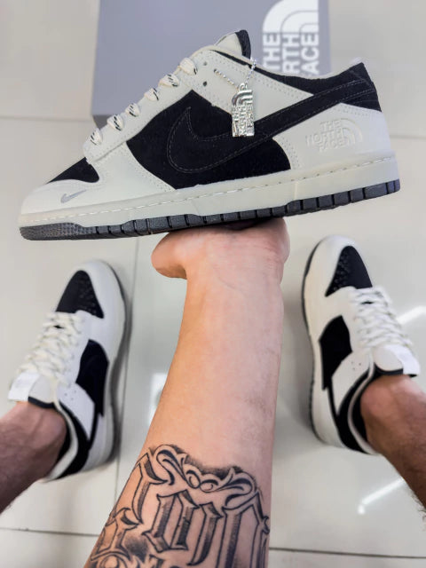 Dunk Low Bege/Preto Premium