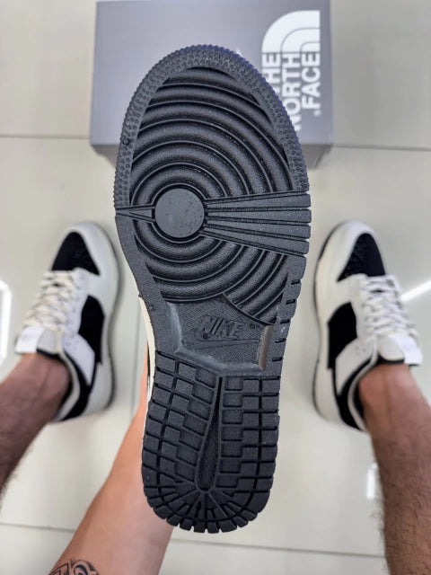 Dunk Low Bege/Preto Premium