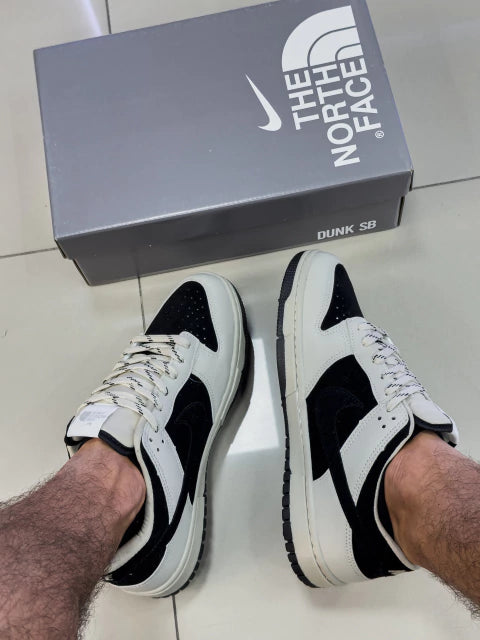 Dunk Low Bege/Preto Premium
