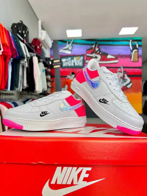 Air Force 1 Holográfico Branco/Rosa Infantil