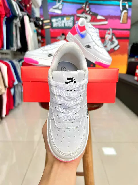 Air Force 1 Holográfico Branco/Rosa Infantil