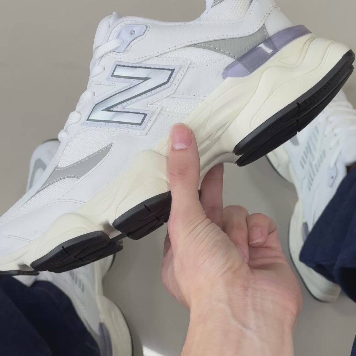 NB 9060 Branco/Cinza Premium