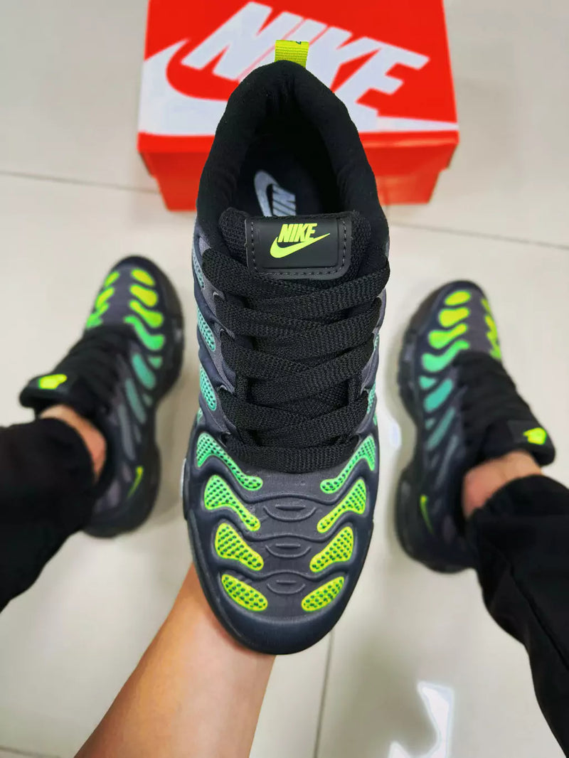 Air Max Plus Preto/Verde